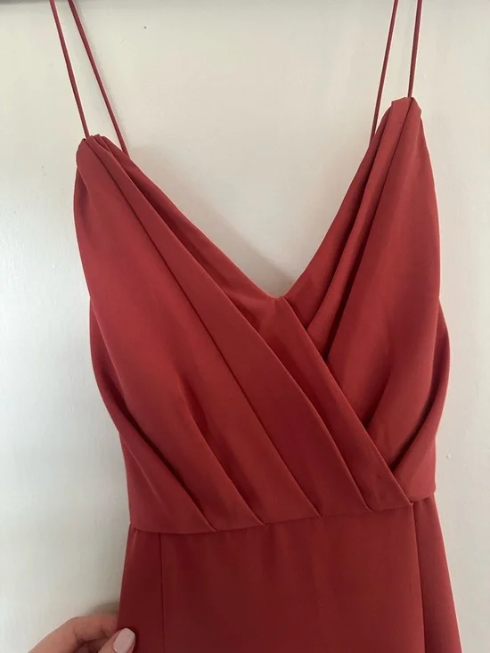 Stunning Ruffle Hem Dress 💃 - Picture 3 of 7